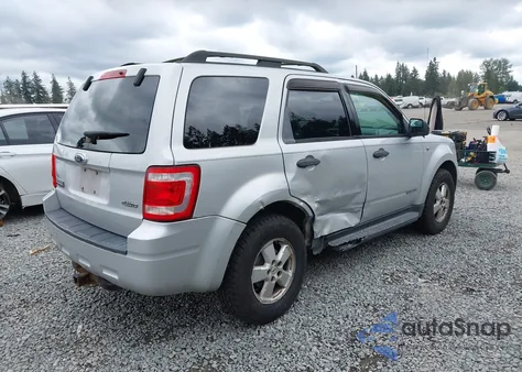 2008 Ford Escape Xlt z USA, uszkodzony, nr VIN 1FMCU93118KB07144